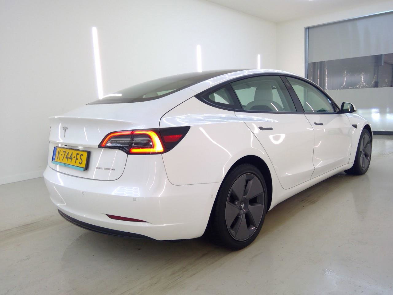Tesla Model 3 Long-Range AWD 351pk 75 kWh FACELIFT [ WIT LEDER+WARMTEPOMP+AUTOPILOT ] 2