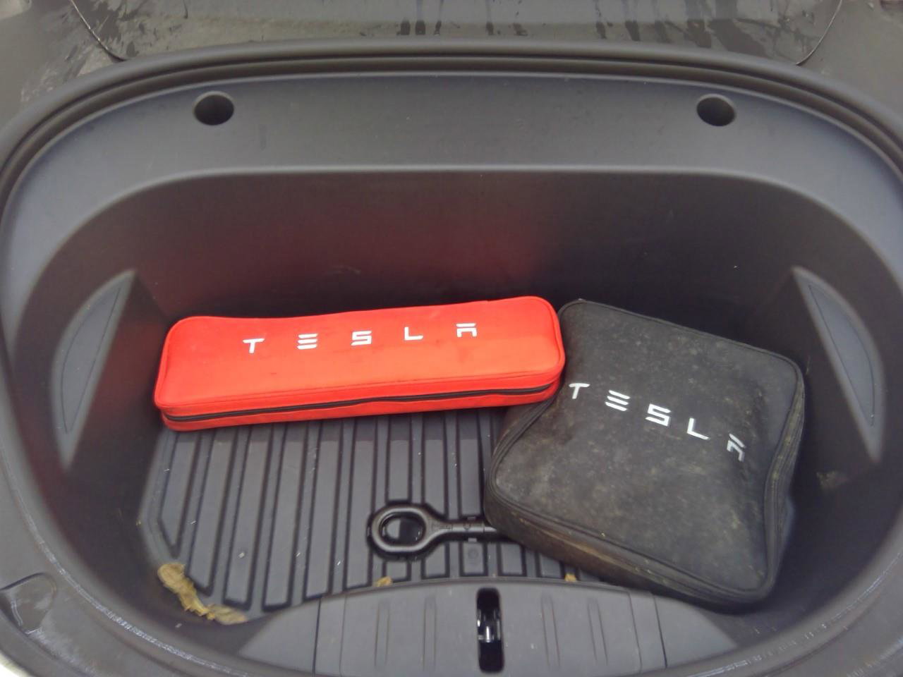 Tesla Model 3 Long-Range AWD 351pk 75 kWh FACELIFT [ WIT LEDER+WARMTEPOMP+AUTOPILOT ] 12