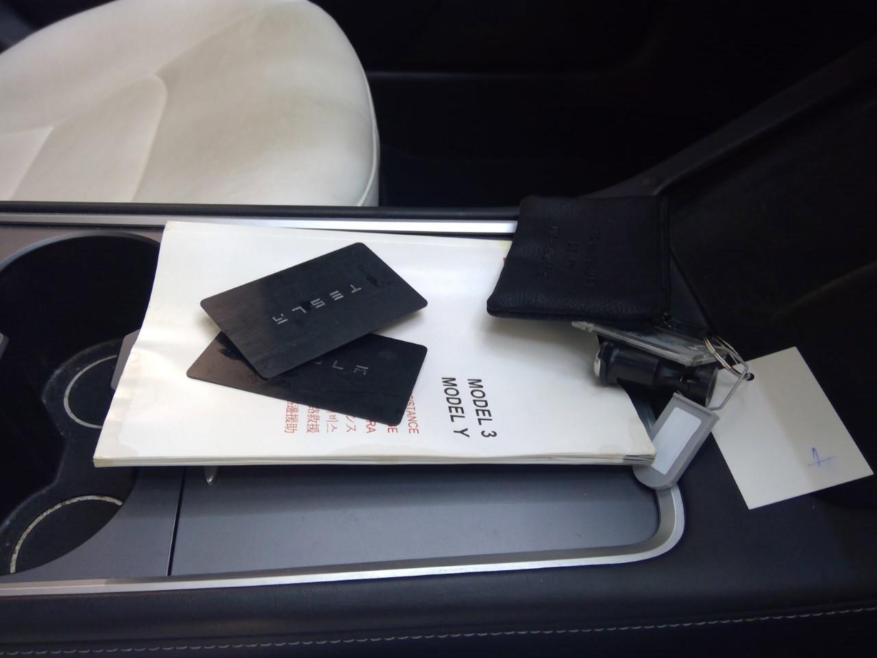 Tesla Model 3 Long-Range AWD 351pk 75 kWh FACELIFT [ WIT LEDER+WARMTEPOMP+AUTOPILOT ] 17