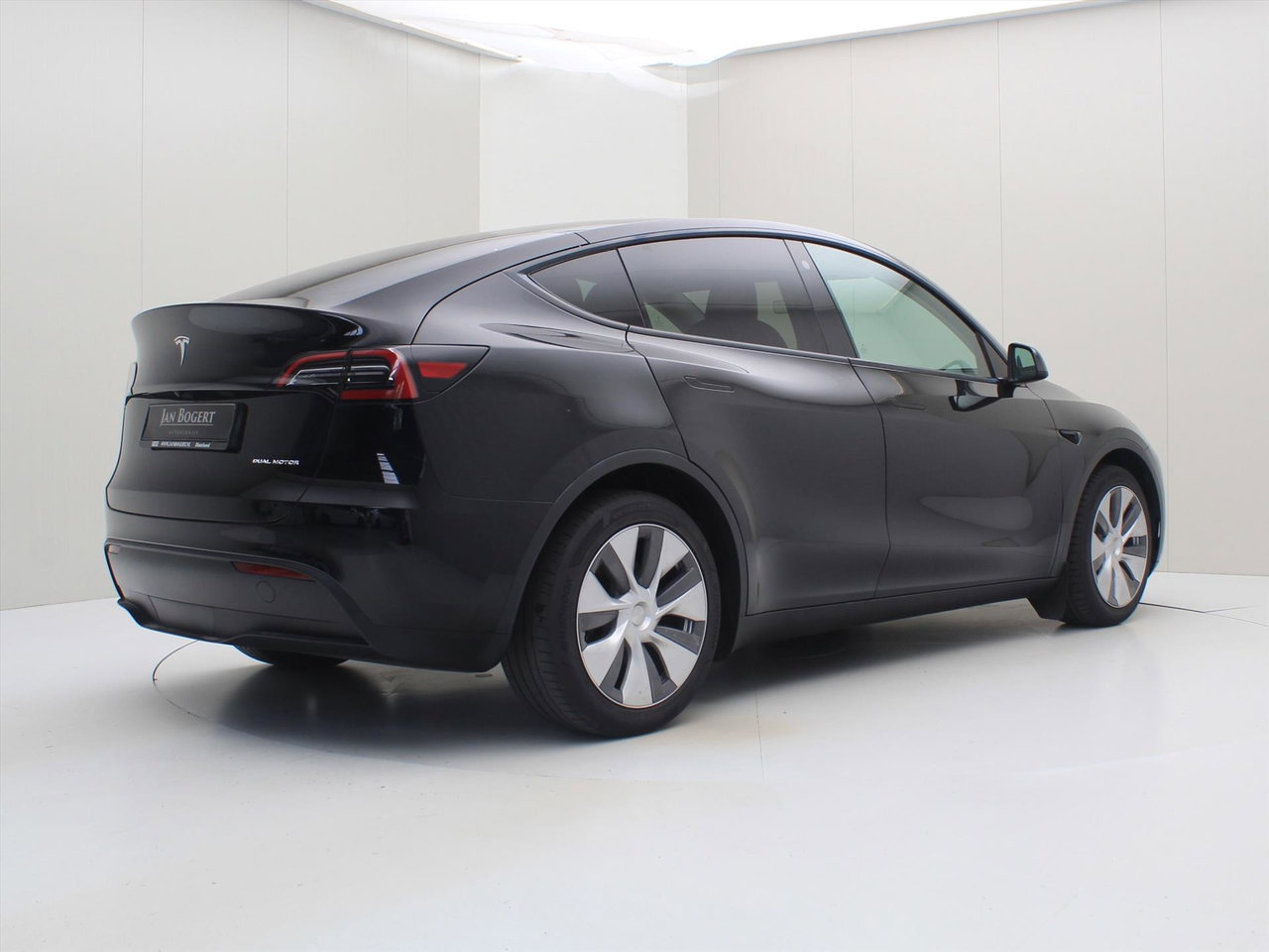 Tesla Model Y Long Range AWD 75kWh 351pk 92.5% SoH [ AMD RYZEN+AUTOPILOT+19 INCH+PREMIUM AUDIO ]