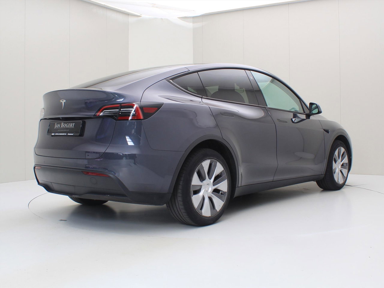 Tesla Model Y Long Range AWD 75kWh 351pk AMD RYZEN [ AUTOPILOT+19 INCH+PREMIUM AUDIO ]
