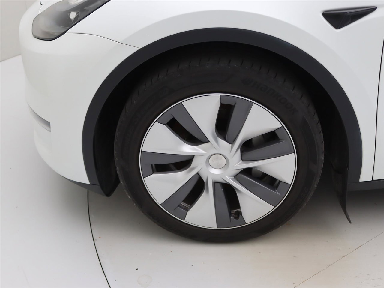 Tesla Model Y Long Range AWD 75kWh 351pk [ AMD RYZEN+AUTOPILOT+19 INCH+PREMIUM AUDIO ] 21