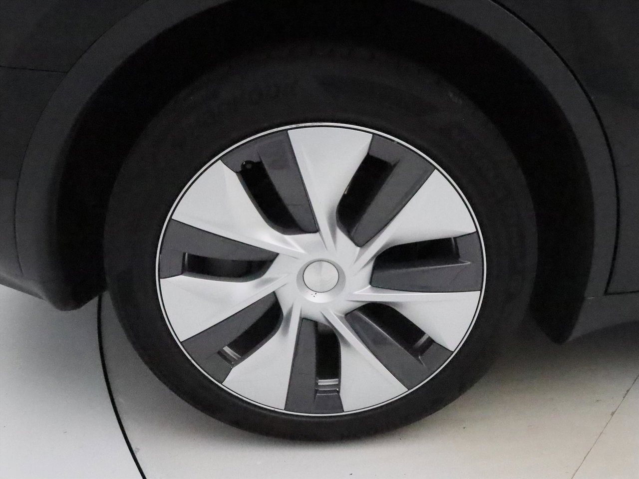 Tesla Model Y Long Range AWD 75kWh 351pk 93.4% SoH [ AMD RYZEN+AUTOPILOT+19 INCH+PREMIUM AUDIO ] 13