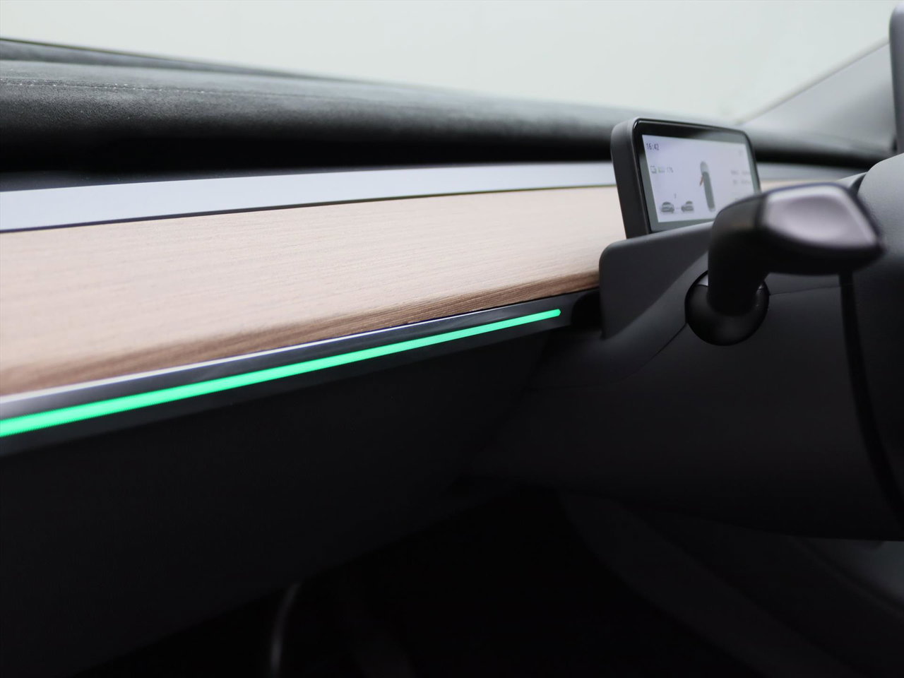 Tesla Model Y Long Range AWD 75kWh 351pk 94.7% SoH [ COCKPIT+AMD RYZEN+AUTOPILOT+19 INCH+PREMIUM AUDIO ] 21