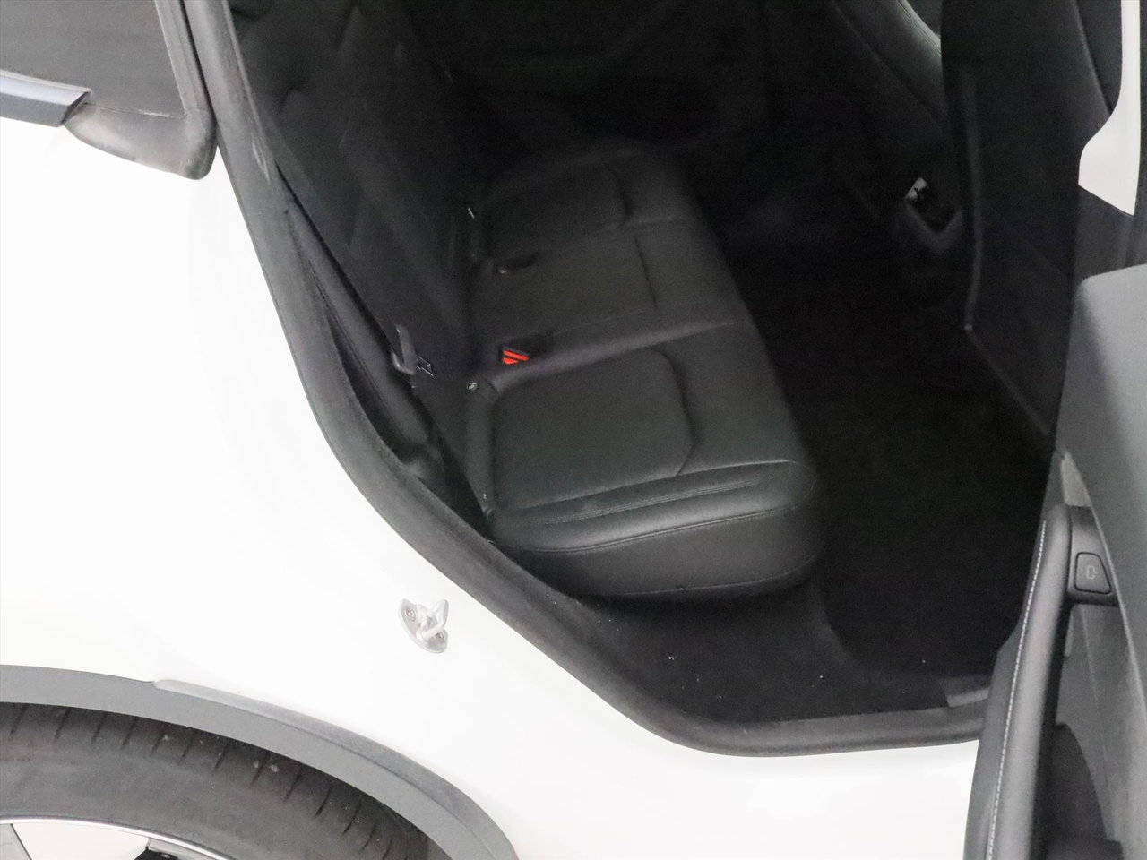 Tesla Model Y Long Range AWD 75kWh 351pk 93.8% SoH [ TREKHAAK+AMD RYZEN+AUTOPILOT+19 INCH+PREMIUM AUDIO ] 14