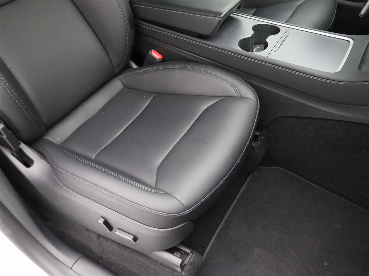 Tesla Model Y Long Range AWD 75kWh 351pk 93.3% SoH [ AMD RYZEN+AUTOPILOT+19 INCH+PREMIUM AUDIO ] 12