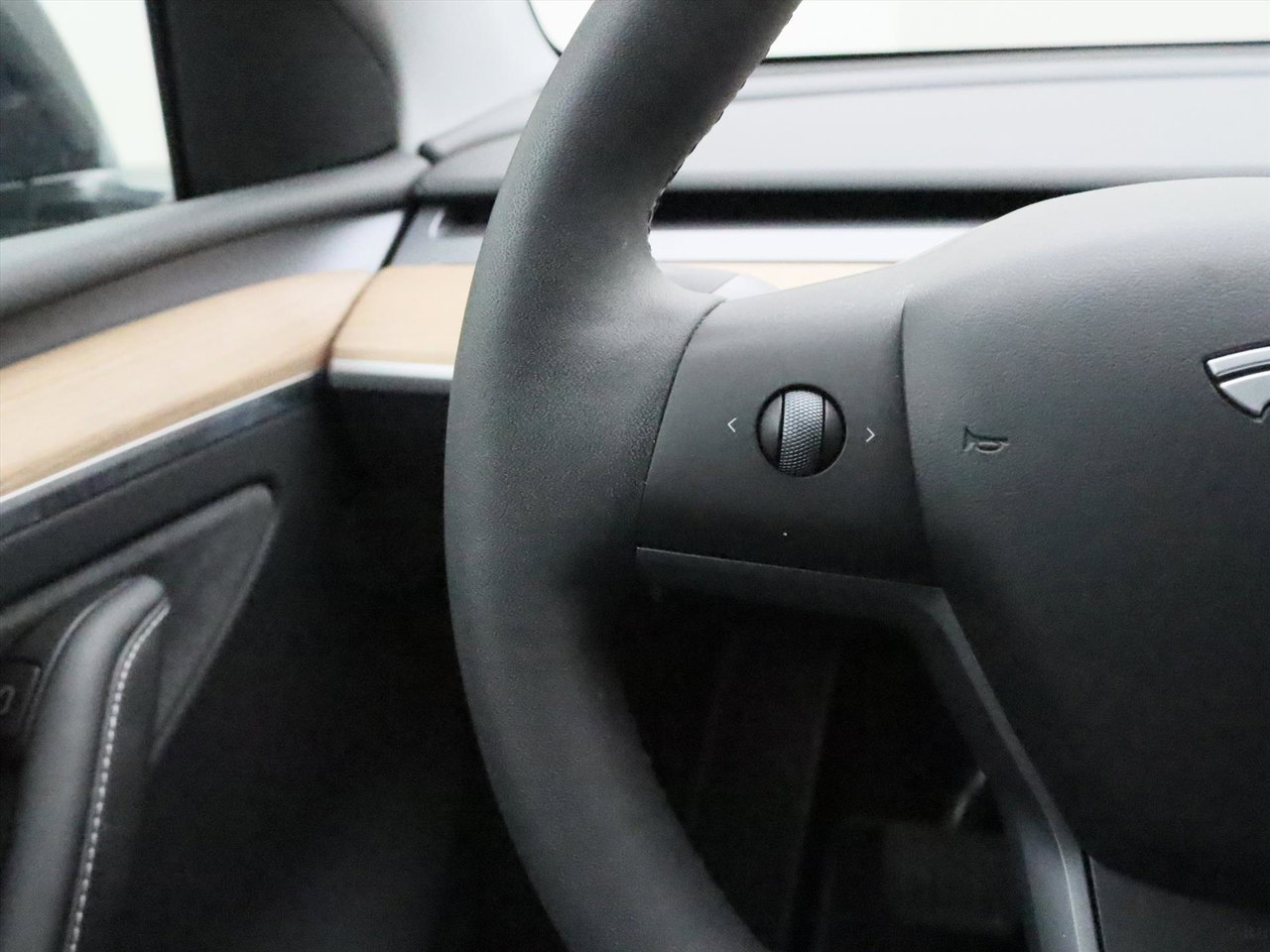 Tesla Model Y Long Range AWD 75kWh 351pk 93.2% SoH [ TREKHAAK+AMD RYZEN+AUTOPILOT+19 INCH+PREMIUM AUDIO ] 22