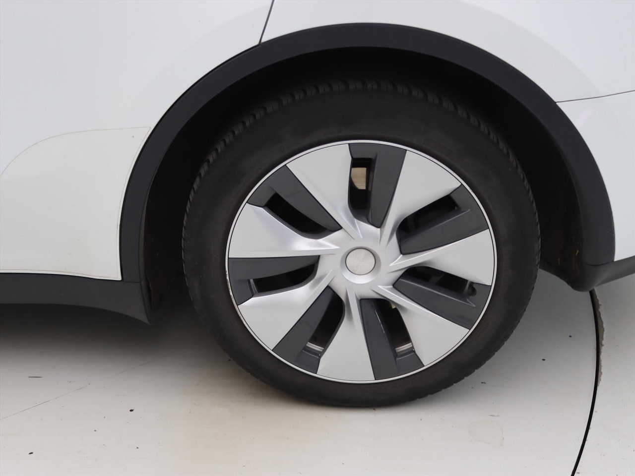 Tesla Model Y Standard RWD Plus 299pk 93.8% SoH [ AMD RYZEN+AUTOPILOT+19 INCH+PREMIUM AUDIO ] 23