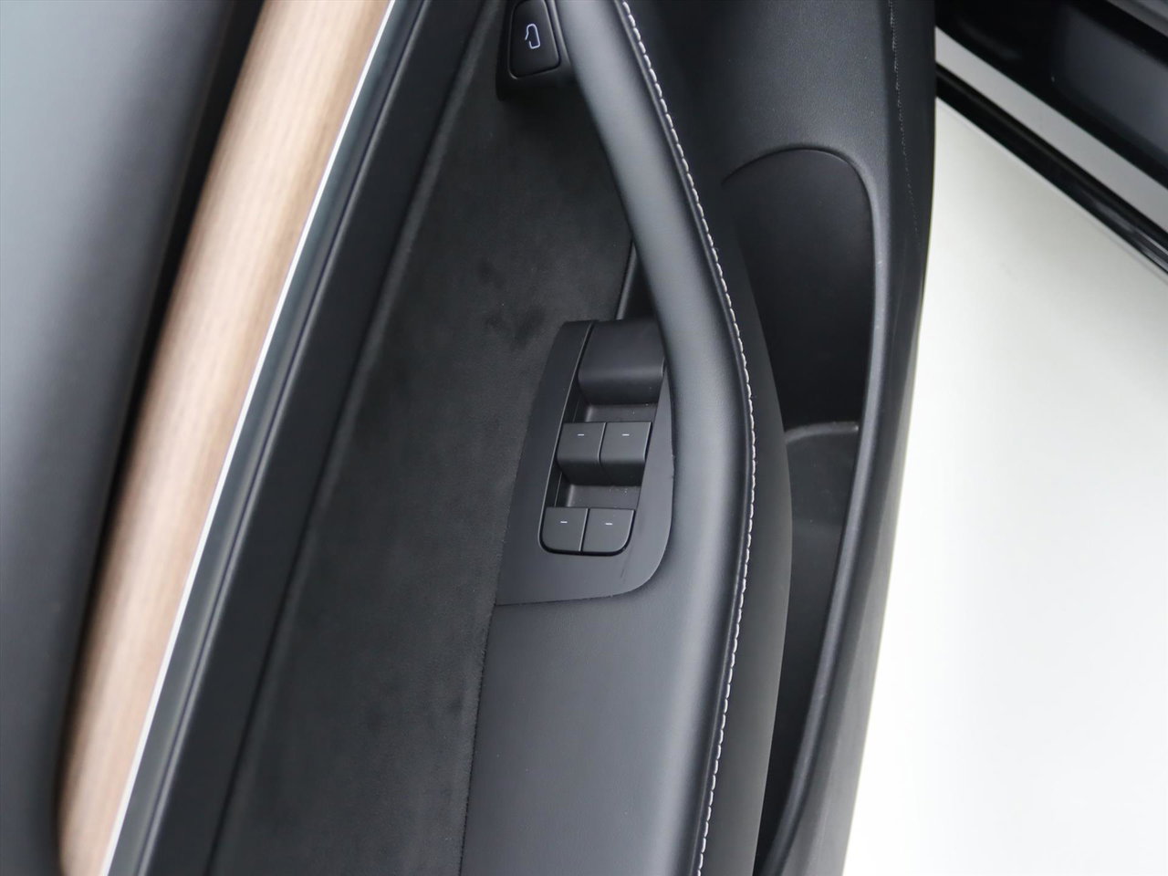 Tesla Model 3 Standard RWD Plus UPGRADE 94.6% SoH [ LFP-ACCU+WARMTEPOMP+AUTOPILOT+60 kWh ] 24