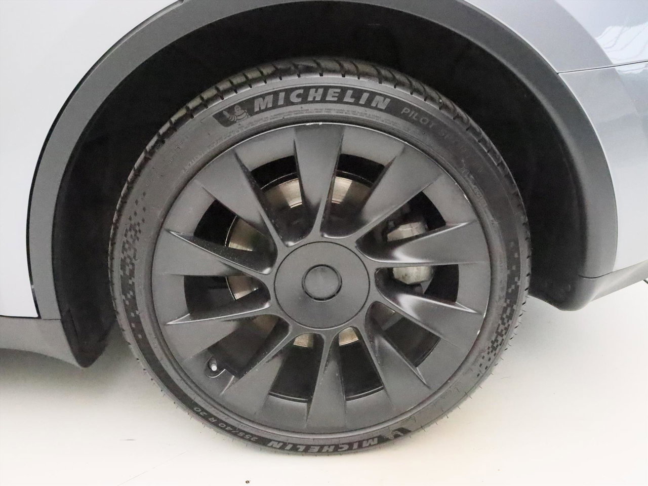 Tesla Model Y Long Range AWD 75kWh 351pk 94,3% SoH [ AMD RYZEN+ENHANCED AUTOPILOT+20 INCH+PREMIUM AUDIO ] 16