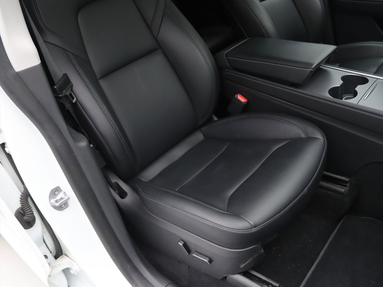 Tesla Model Y Long Range AWD 75kWh 351pk 92.2% SoH [ AMD RYZEN+AUTOPILOT+19 INCH+PREMIUM AUDIO ] 21