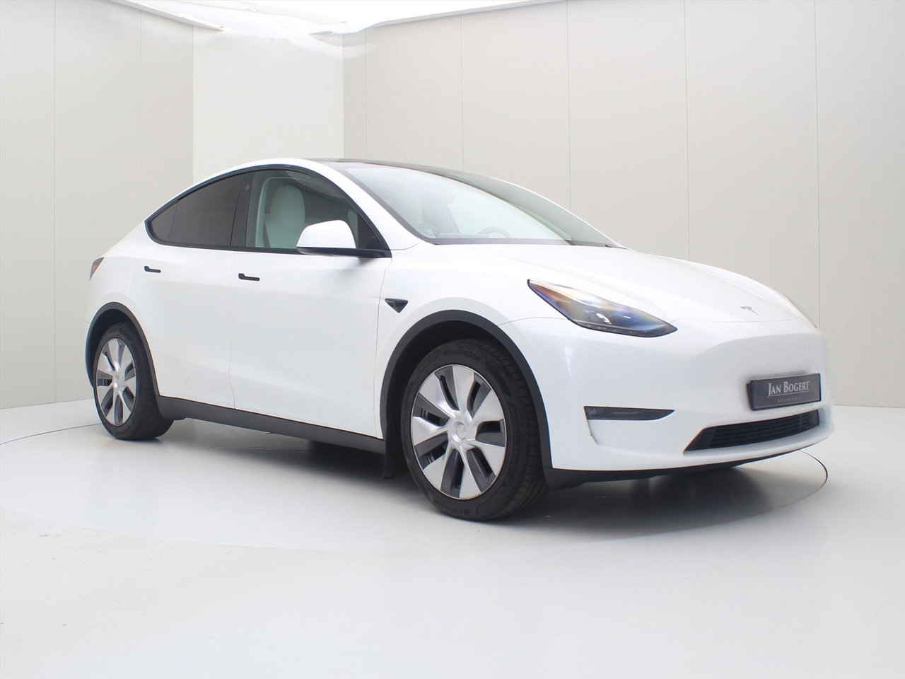 Tesla Model Y Long Range AWD 75kWh 351pk 94.5% SoH [ WIT LEDER+AMD RYZEN+AUTOPILOT+19 INCH+PREMIUM AUDIO ] 4