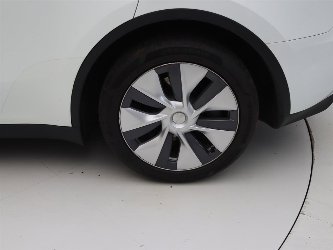 Tesla Model Y Long Range AWD 75kWh 351pk 94.5% SoH [ WIT LEDER+AMD RYZEN+AUTOPILOT+19 INCH+PREMIUM AUDIO ] 14
