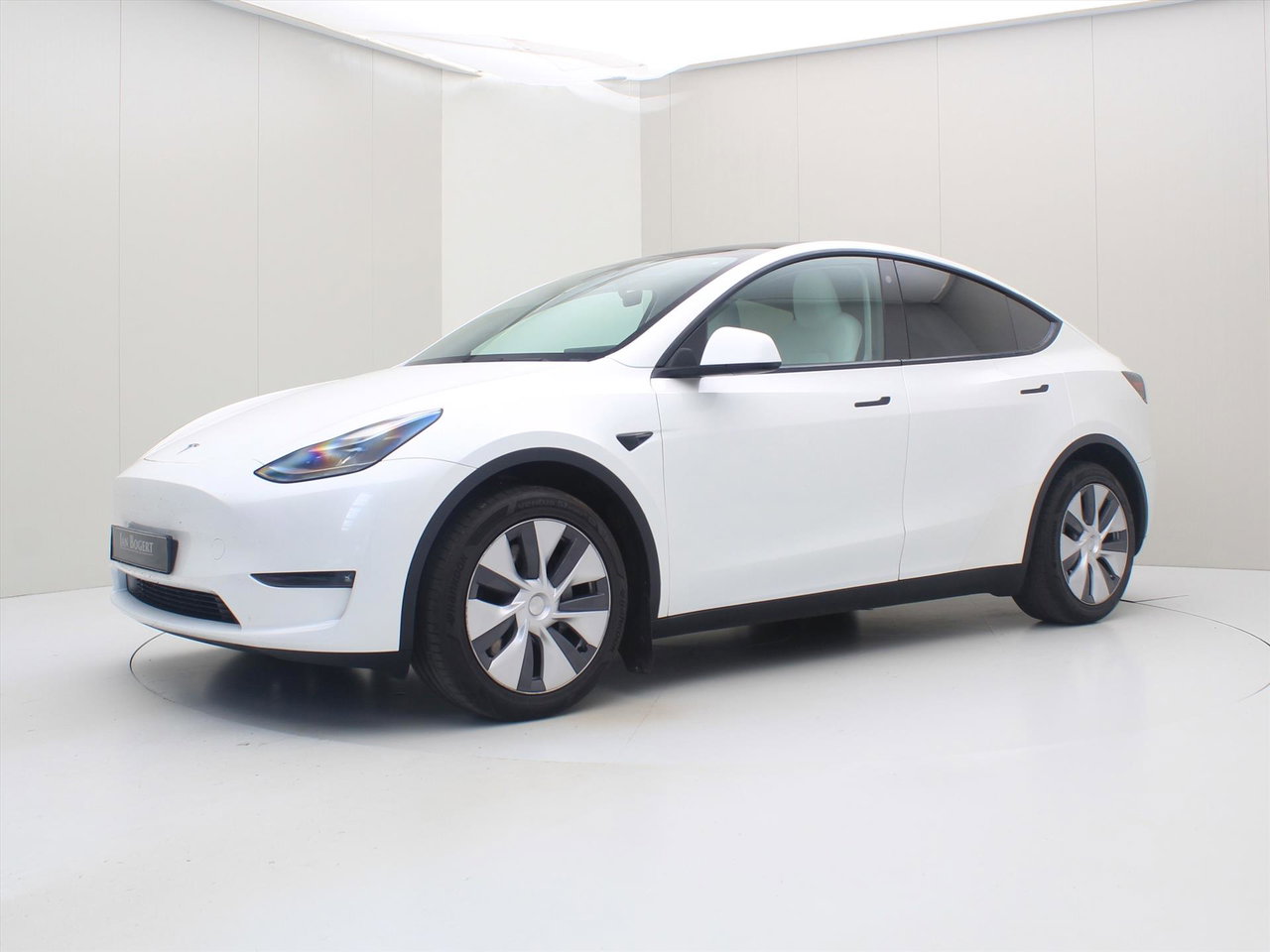 Tesla Model Y Long Range AWD 75kWh 351pk 94.5% SoH [ WIT LEDER+AMD RYZEN+AUTOPILOT+19 INCH+PREMIUM AUDIO ] 7