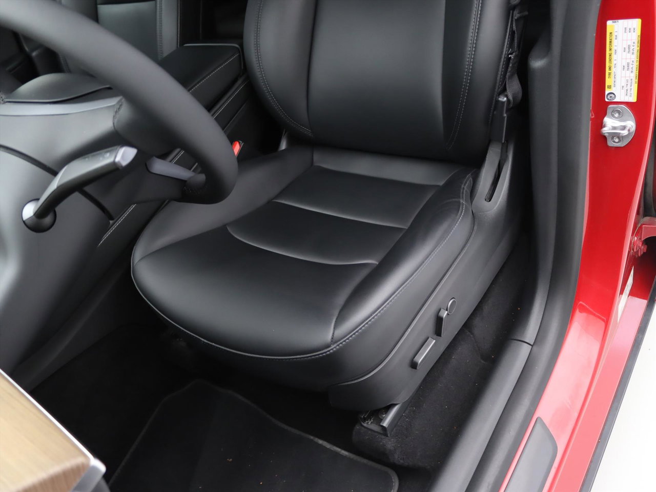 Tesla Model Y Long Range AWD 75kWh 351pk [ AMD RYZEN+AUTOPILOT+20 INCH+PREMIUM AUDIO ] 25