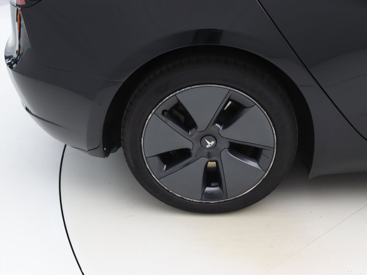 Tesla Model 3 Standard RWD Plus FACELIFT [ LFP-ACCU+WARMTEPOMP+AUTOPILOT+60 kWh+PREMIUM AUDIO ] 9