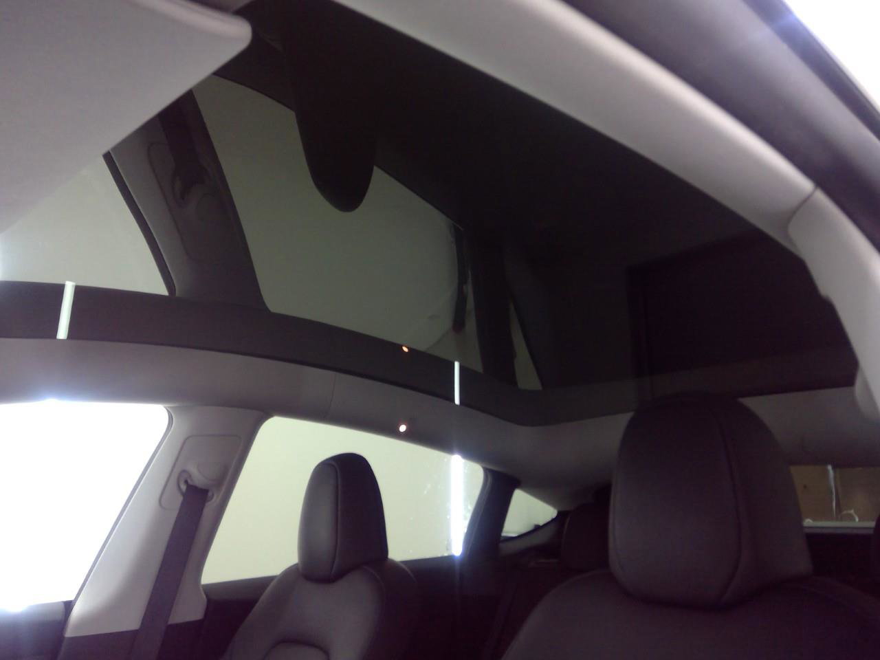 Tesla Model Y Long-Range RWD 299pk 97.9% SoH [ HW4+FSD MOGELIJK!+600KM WLTP+19 INCH+AUTOPILOT ] 14