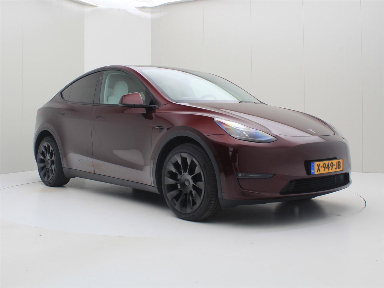 Tesla Model Y Long Range AWD 75kWh 351pk 90.5% SoH [CHERRY RED+FSD+WIT LEDER+ AMD RYZEN+AUTOPILOT+20 INCH ] 4