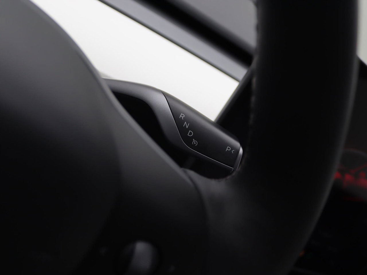 Tesla Model Y Long Range AWD 75kWh 351pk 90.5% SoH [CHERRY RED+FSD+WIT LEDER+ AMD RYZEN+AUTOPILOT+20 INCH ] 25