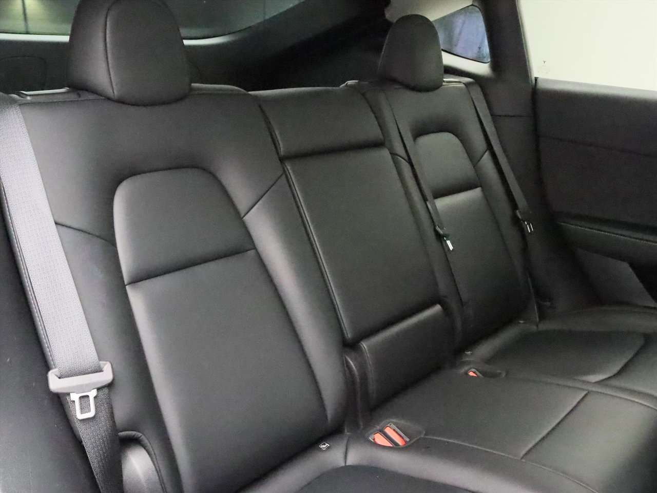 Tesla Model Y Long Range AWD 75kWh 351pk AMD RYZEN 92,5% SoH [ AUTOPILOT+19 INCH+PREMIUM AUDIO ] 11