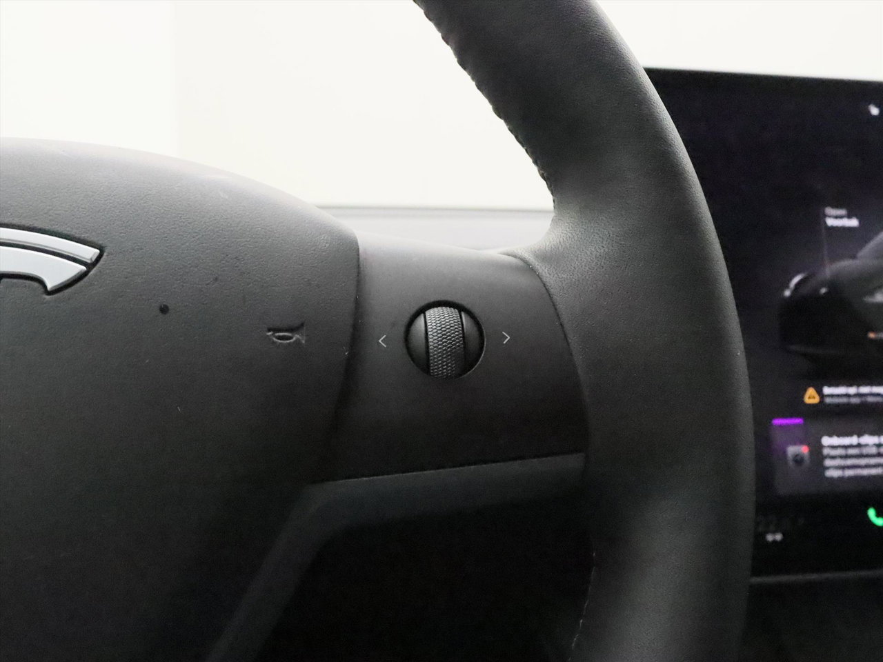 Tesla Model Y Long Range AWD 75kWh 351pk AMD RYZEN 92,5% SoH [ AUTOPILOT+19 INCH+PREMIUM AUDIO ] 18