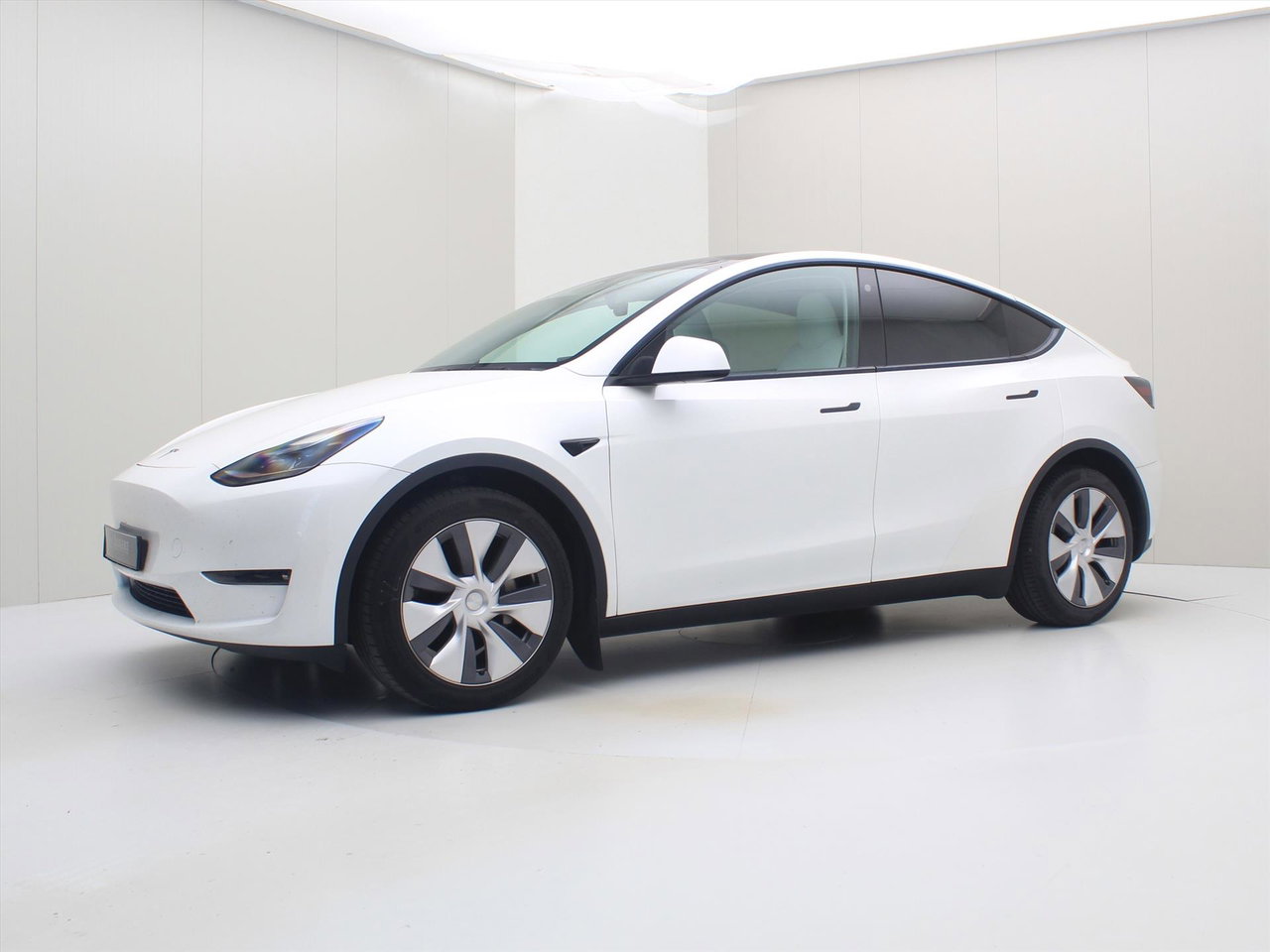 Tesla Model Y Long Range AWD 75kWh 351pk 94.1% SoH [ WIT LEDER+AMD RYZEN+AUTOPILOT+19 INCH+PREMIUM AUDIO ] 9