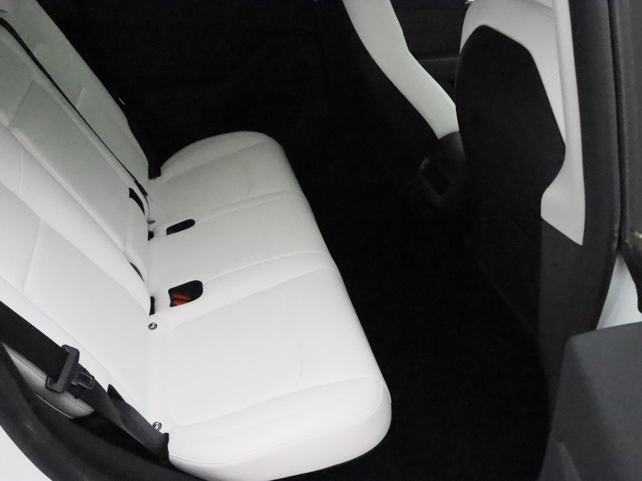 Tesla Model Y Long Range AWD 75kWh 351pk 94.1% SoH [ WIT LEDER+AMD RYZEN+AUTOPILOT+19 INCH+PREMIUM AUDIO ] 11