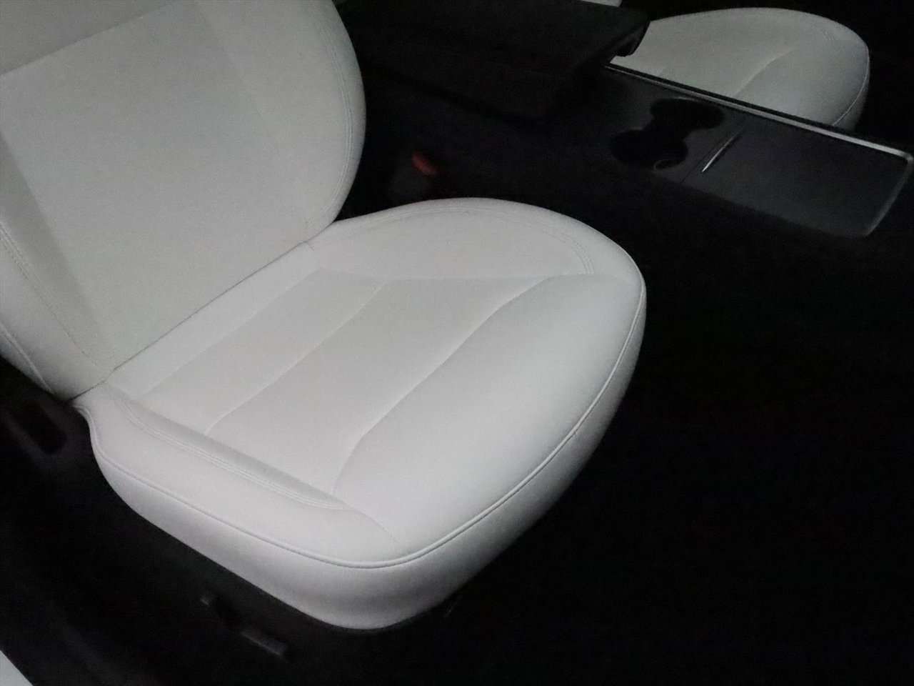 Tesla Model Y Long Range AWD 75kWh 351pk 94.1% SoH [ WIT LEDER+AMD RYZEN+AUTOPILOT+19 INCH+PREMIUM AUDIO ] 14