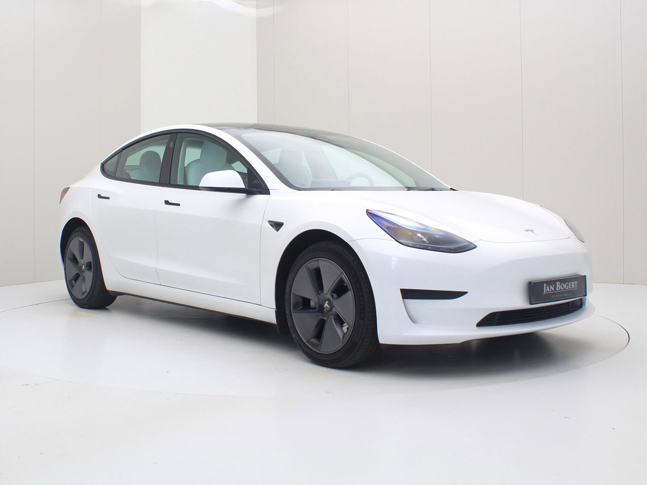 Tesla Model 3 Standard RWD Plus 96.3% SoH UPGRADE [ WIT LEDER+AMD RYZEN+LFP-ACCU+WARMTEPOMP+AUTOPILOT ] 4