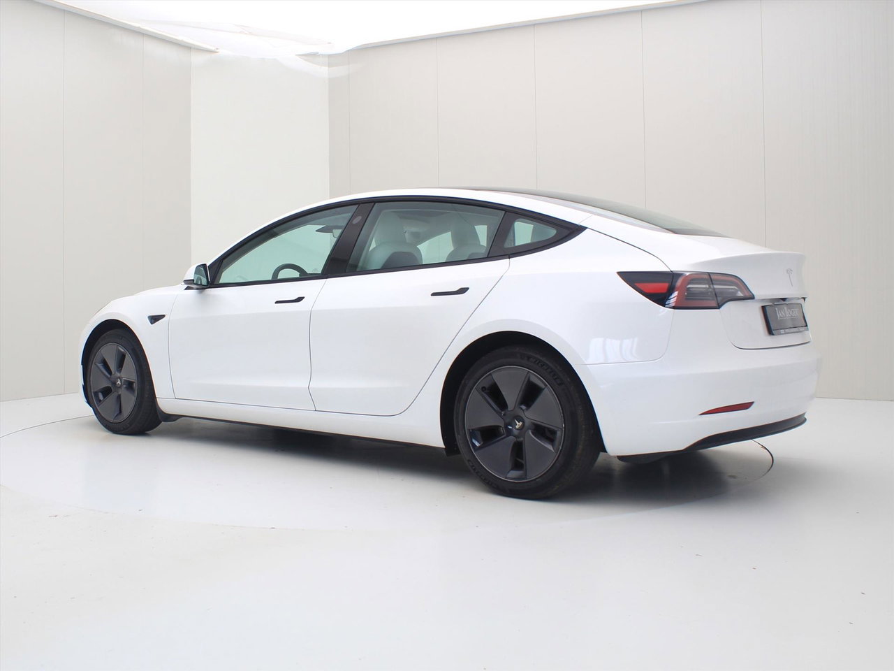 Tesla Model 3 Standard RWD Plus 96.3% SoH UPGRADE [ WIT LEDER+AMD RYZEN+LFP-ACCU+WARMTEPOMP+AUTOPILOT ] 3
