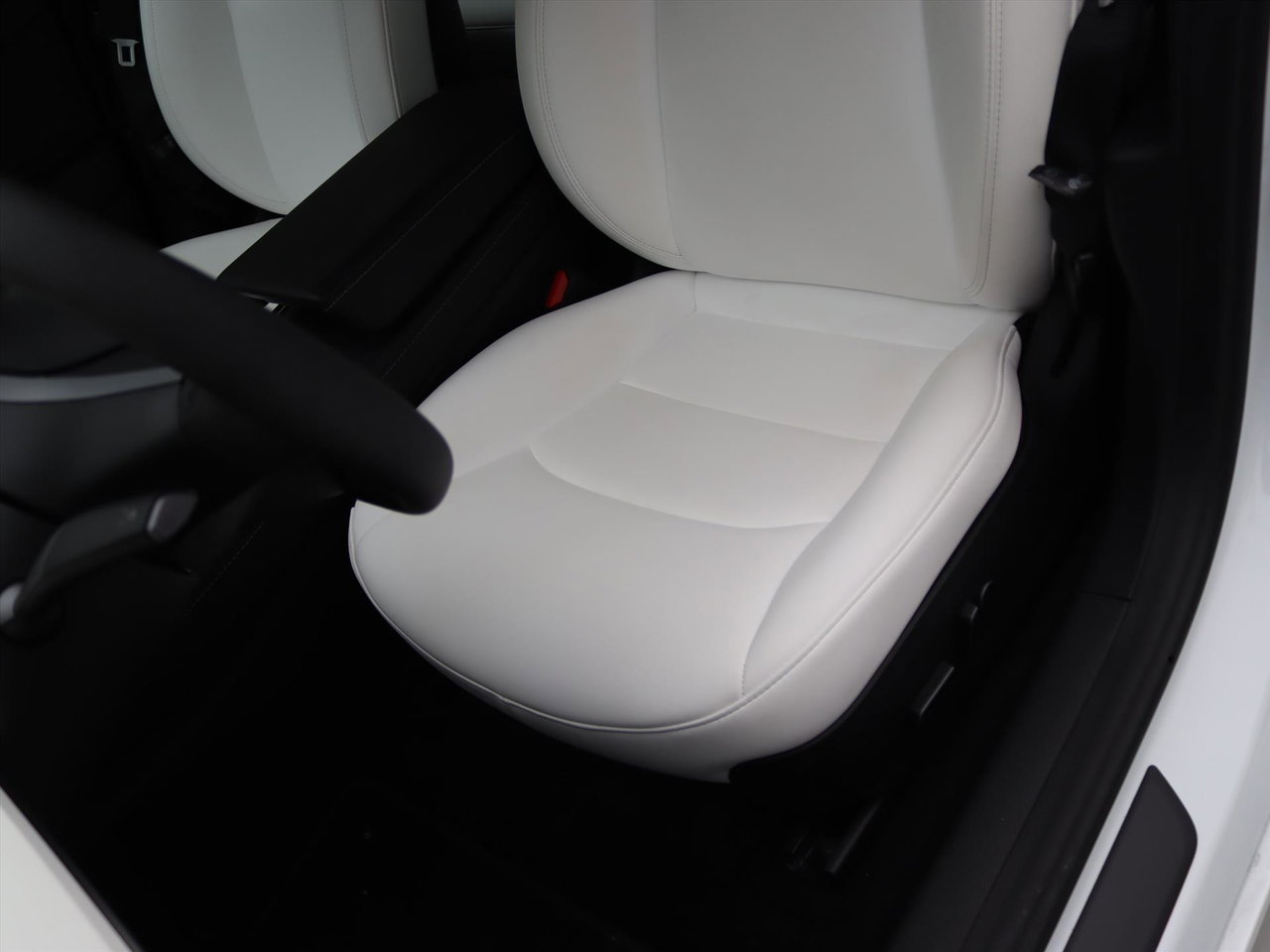 Tesla Model 3 Standard RWD Plus 96.3% SoH UPGRADE [ WIT LEDER+AMD RYZEN+LFP-ACCU+WARMTEPOMP+AUTOPILOT ] 17
