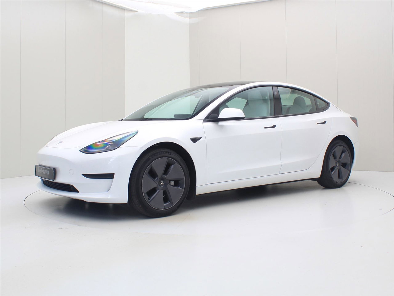 Tesla Model 3 Standard RWD Plus 96.3% SoH UPGRADE [ WIT LEDER+AMD RYZEN+LFP-ACCU+WARMTEPOMP+AUTOPILOT ] 7
