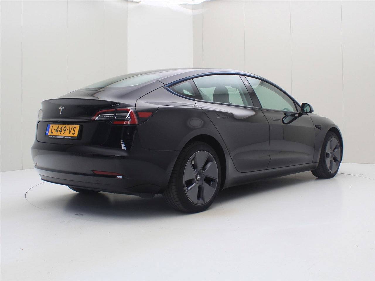 Tesla Model 3 Standard RWD Plus FACELIFT 90,4% SoH [ LFP-ACCU+WARMTEPOMP+AUTOPILOT+60 kWh+PREMIUM AUDIO ] 2