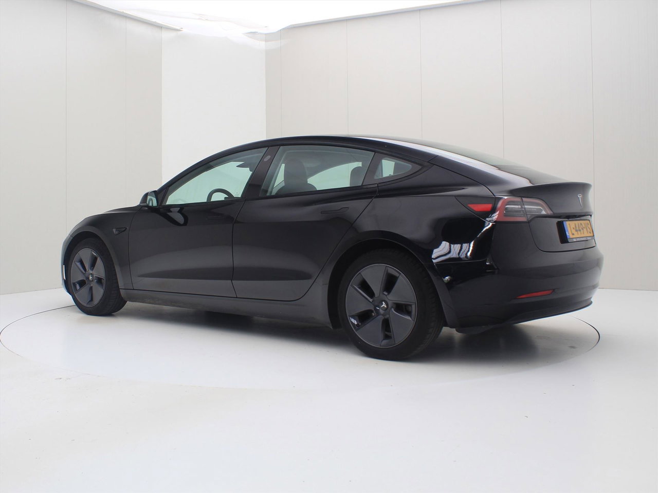 Tesla Model 3 Standard RWD Plus FACELIFT 90,4% SoH [ LFP-ACCU+WARMTEPOMP+AUTOPILOT+60 kWh+PREMIUM AUDIO ] 3
