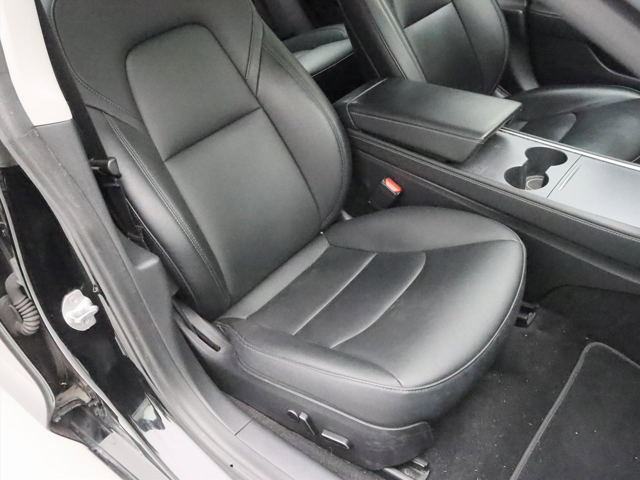 Tesla Model 3 Standard RWD Plus FACELIFT 90,4% SoH [ LFP-ACCU+WARMTEPOMP+AUTOPILOT+60 kWh+PREMIUM AUDIO ] 19