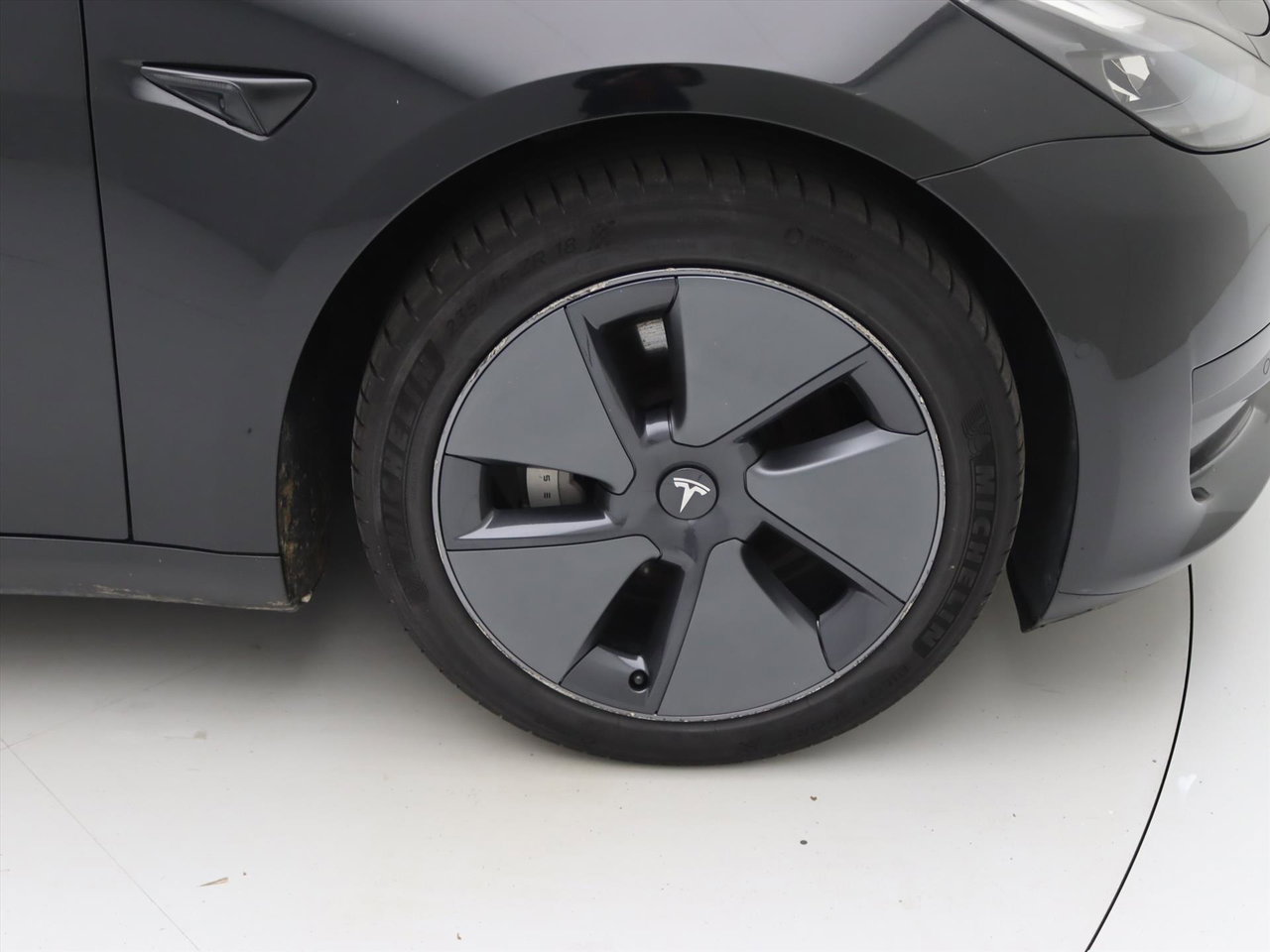 Tesla Model 3 Standard RWD Plus FACELIFT 90,4% SoH [ LFP-ACCU+WARMTEPOMP+AUTOPILOT+60 kWh+PREMIUM AUDIO ] 12