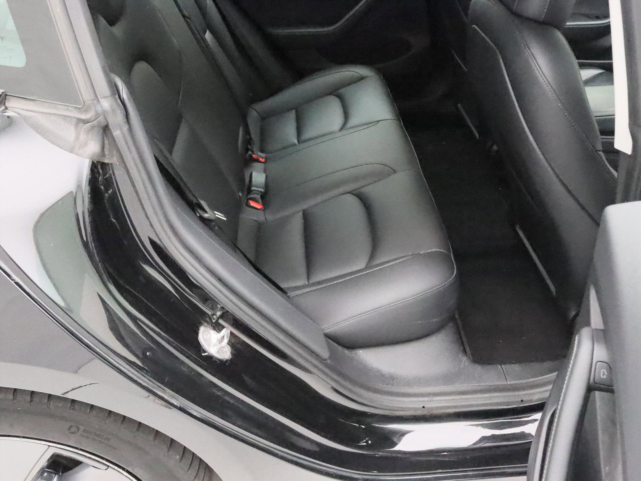 Tesla Model 3 Standard RWD Plus FACELIFT 90,4% SoH [ LFP-ACCU+WARMTEPOMP+AUTOPILOT+60 kWh+PREMIUM AUDIO ] 15
