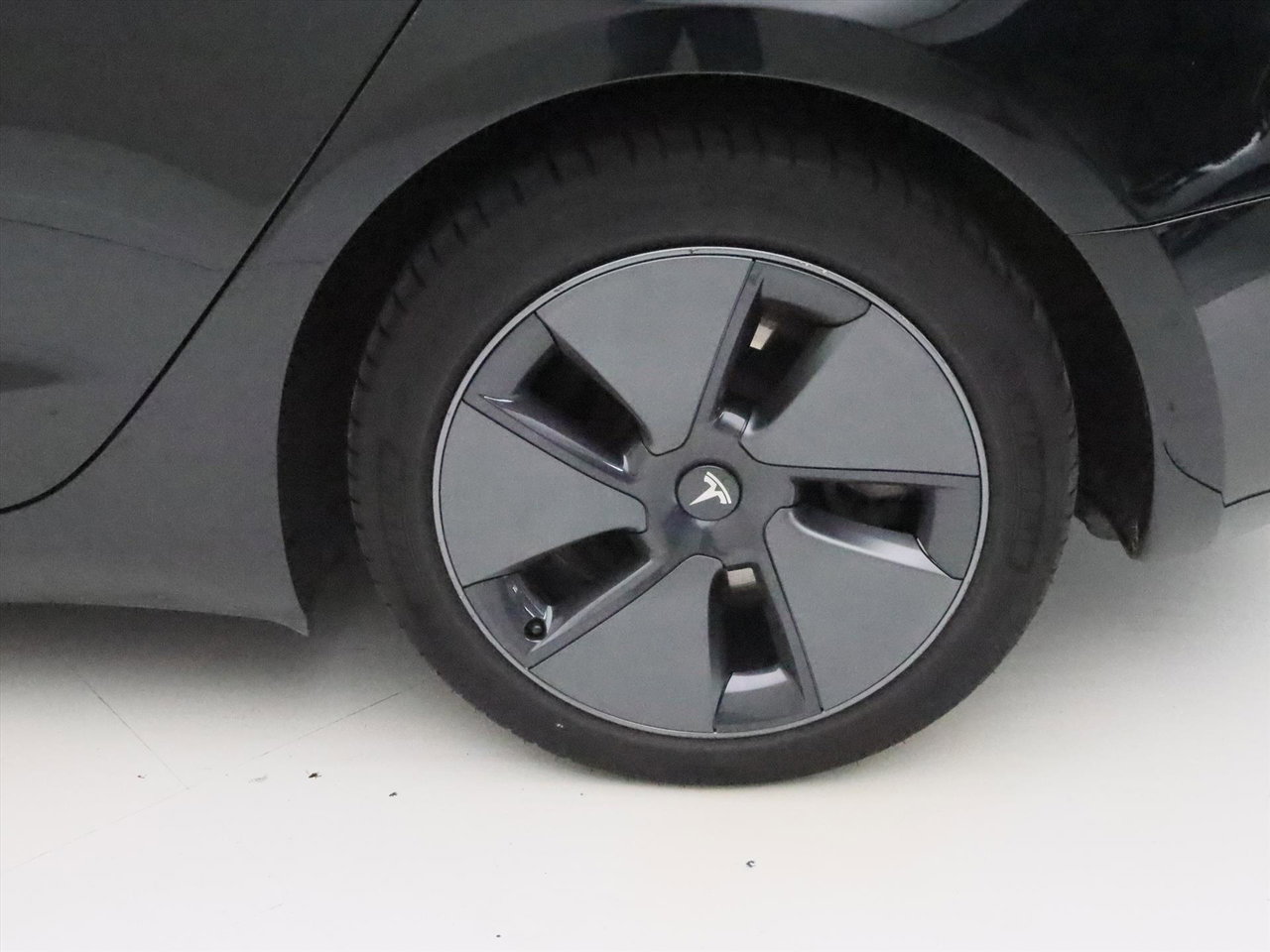 Tesla Model 3 Standard RWD Plus FACELIFT 90,4% SoH [ LFP-ACCU+WARMTEPOMP+AUTOPILOT+60 kWh+PREMIUM AUDIO ] 22