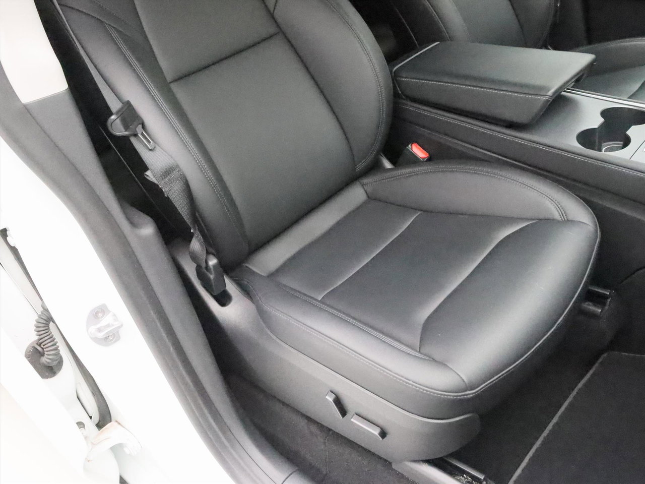 Tesla Model Y Long Range AWD 75kWh 351pk 95% SoH [ AMD RYZEN+AUTOPILOT+20 INCH+PREMIUM AUDIO ] 20