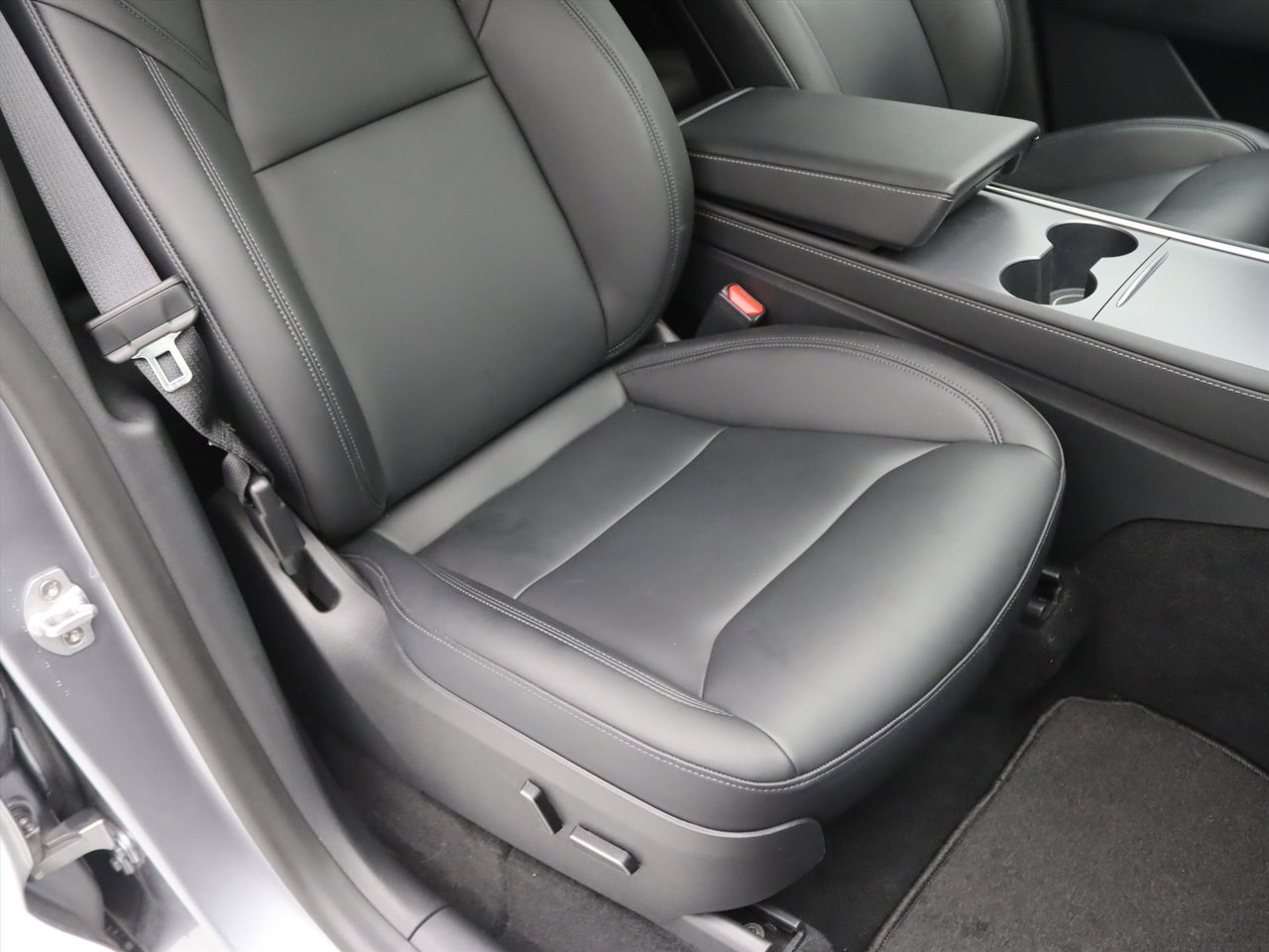 Tesla Model Y Long Range AWD 75kWh 351pk 93.5% SoH [ FSD+TREKHAAK+AMD RYZEN+20 INCH+PREMIUM AUDIO ] 22