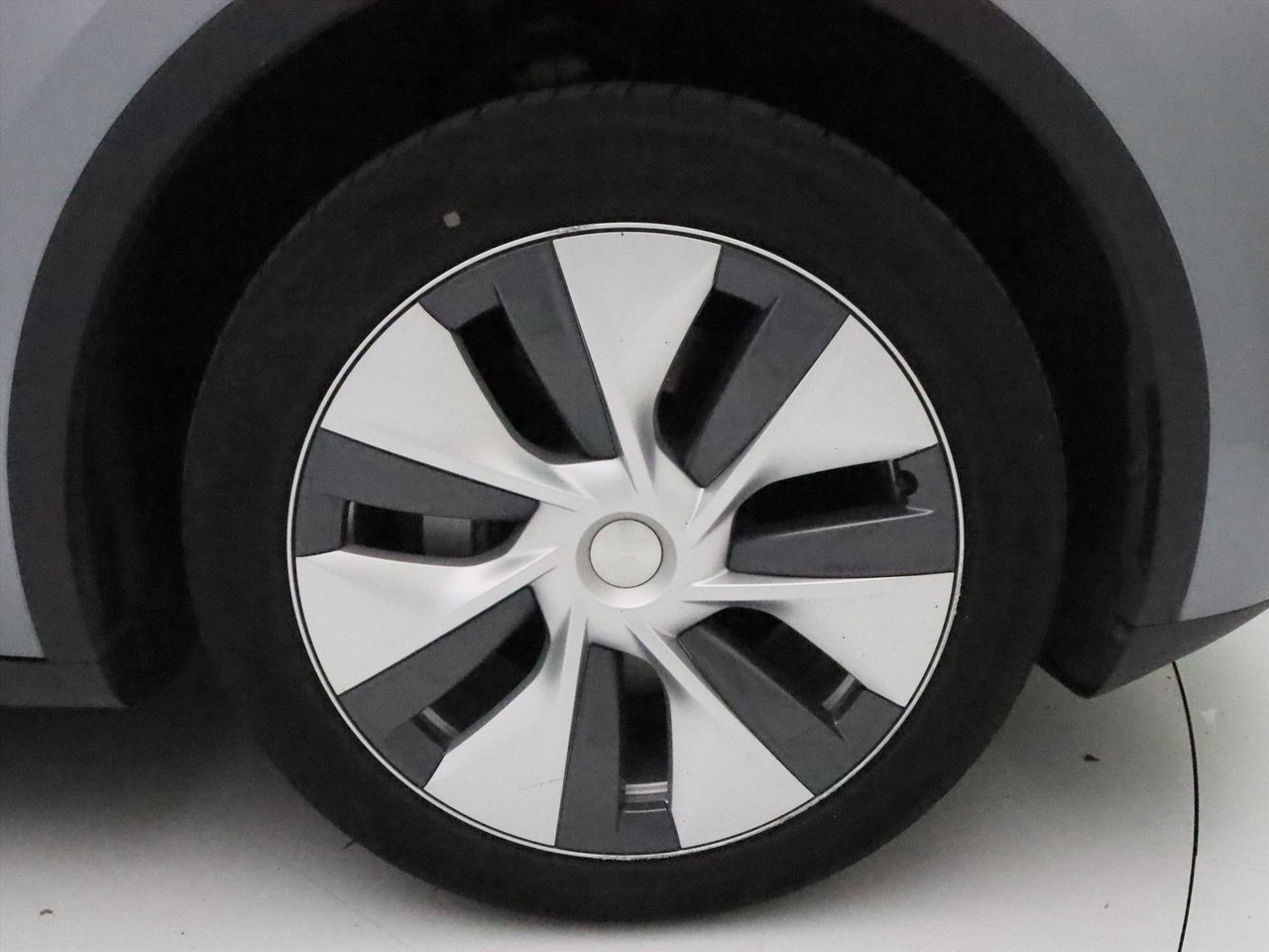 Tesla Model Y Long Range RWD 75kWh 351pk 95.8% SoH [ HW4+TREKHAAK+AMD RYZEN+AUTOPILOT+600KM WLTP+19 INCH+PREMIUM AUDIO ] 16