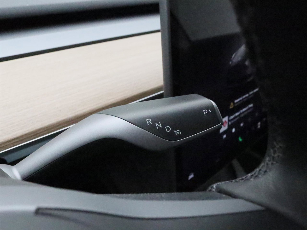 Tesla Model Y Long Range RWD 75kWh 351pk 95.8% SoH [ HW4+TREKHAAK+AMD RYZEN+AUTOPILOT+600KM WLTP+19 INCH+PREMIUM AUDIO ] 25