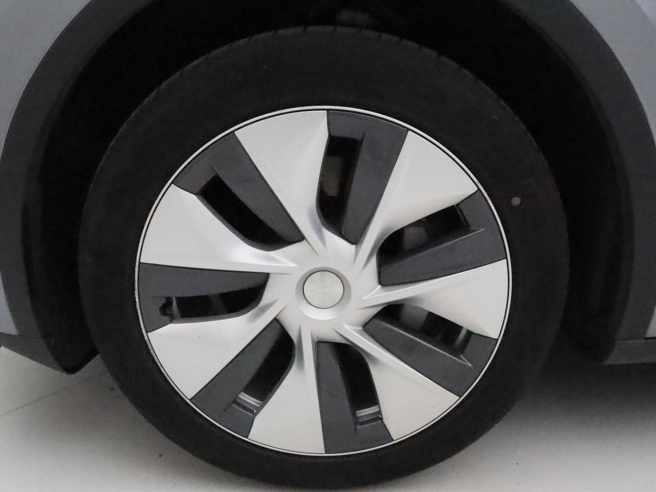 Tesla Model Y Long Range RWD 75kWh 351pk 95.8% SoH [ HW4+TREKHAAK+AMD RYZEN+AUTOPILOT+600KM WLTP+19 INCH+PREMIUM AUDIO ] 17