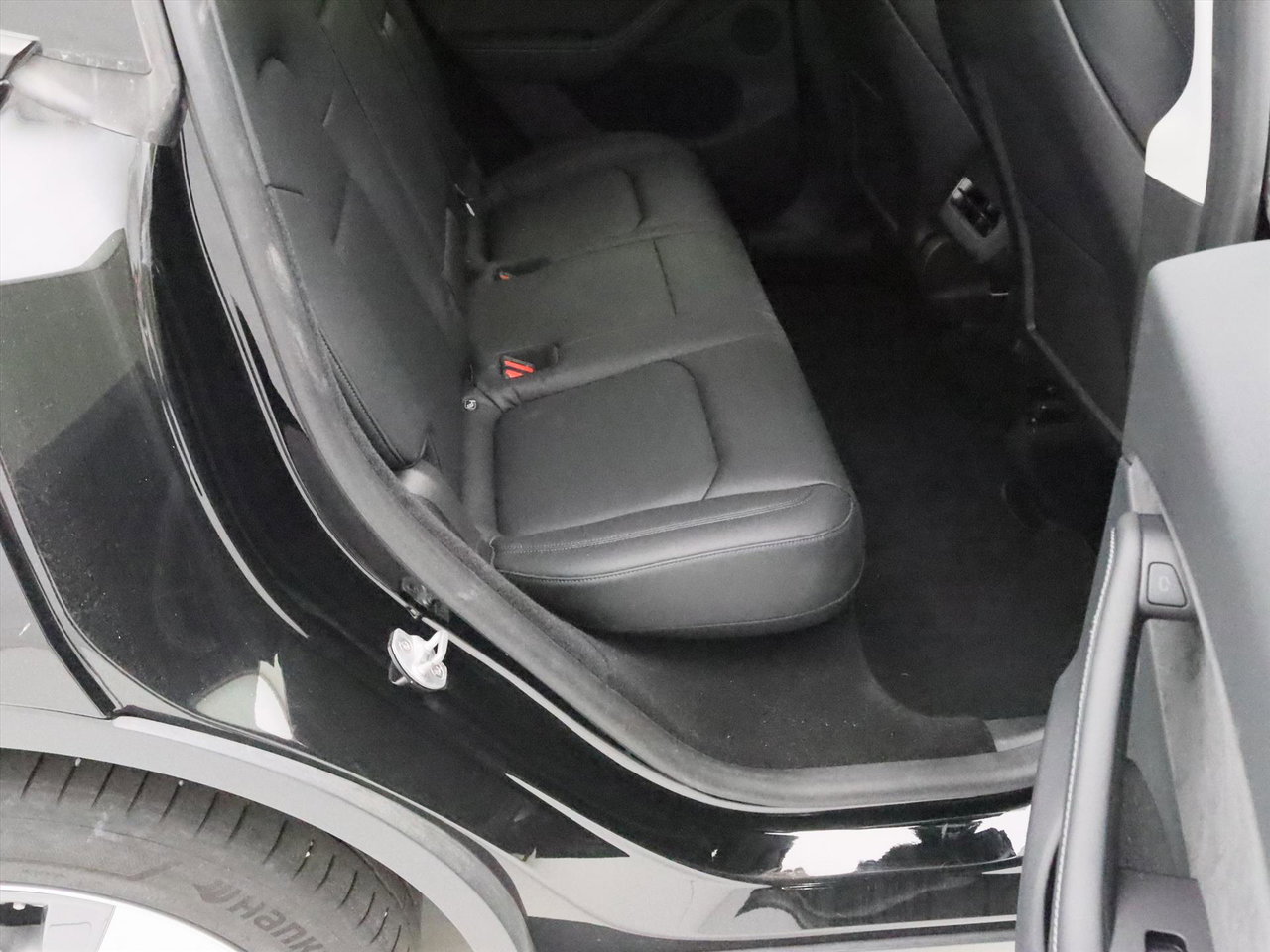 Tesla Model Y Long Range AWD 75kWh 351pk [ AMD RYZEN+ENHANCED AUTOPILOT+19 INCH+PREMIUM AUDIO ] 14