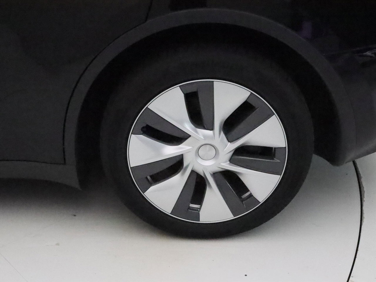 Tesla Model Y Long Range AWD 75kWh 351pk [ AMD RYZEN+ENHANCED AUTOPILOT+19 INCH+PREMIUM AUDIO ] 11