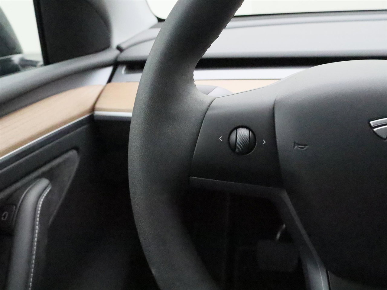 Tesla Model Y Long Range AWD 75kWh 351pk 93.3% SoH [ TREKHAAK+AMD RYZEN+ENHANCED AUTOPILOT+19 INCH+PREMIUM AUDIO ] 30