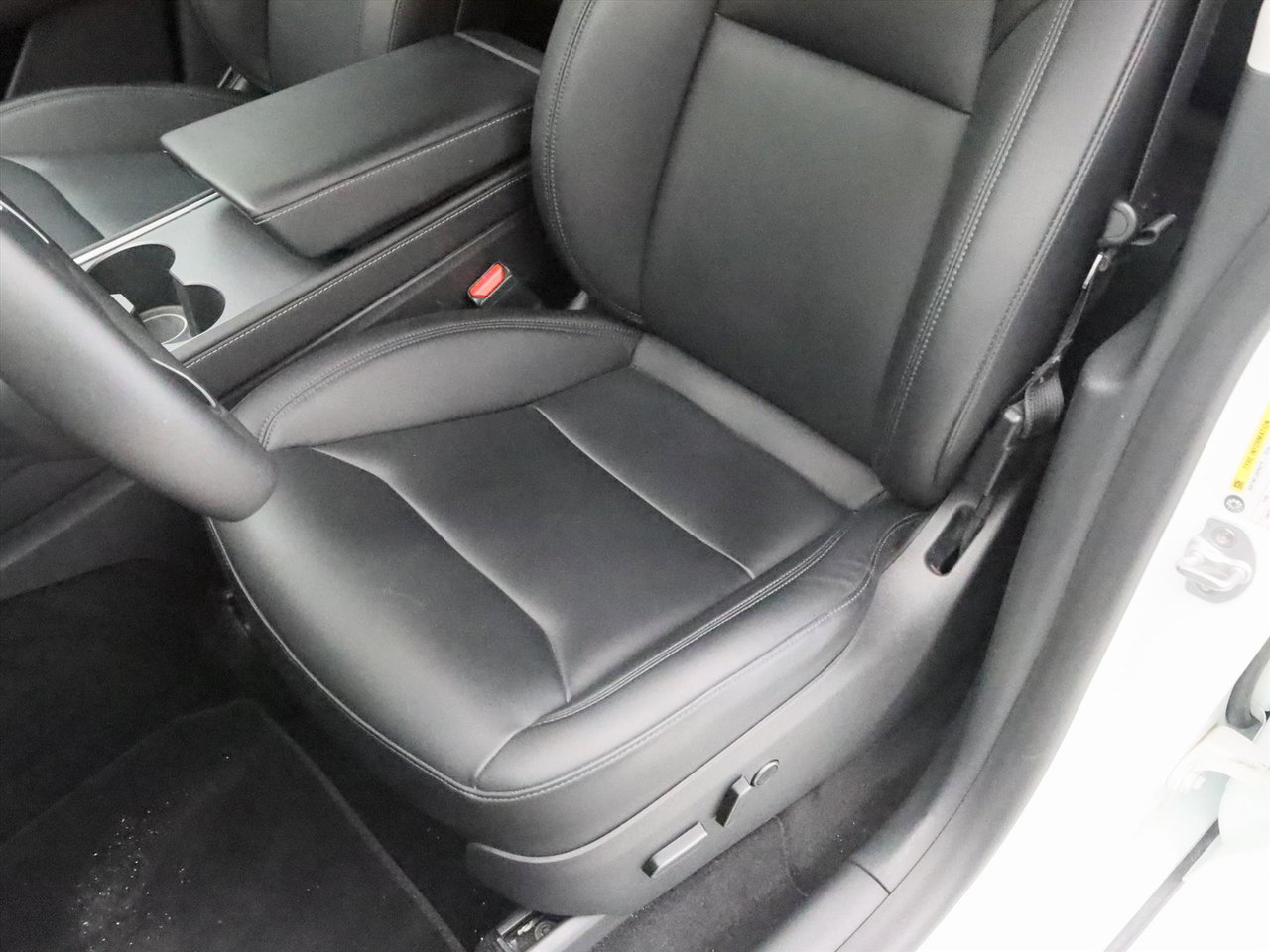Tesla Model Y Long Range AWD 75kWh 351pk 91.9% SoH [ TREKHAAK+AMD RYZEN+AUTOPILOT+19 INCH+PREMIUM AUDIO ] 19