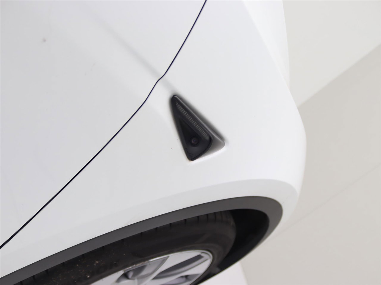 Tesla Model Y Standard RWD Plus 351pk 94.9% SoH [ TREKHAAK+RYZEN AMD+LFP ACCU+AUTOPILOT+19 INCH ] 15