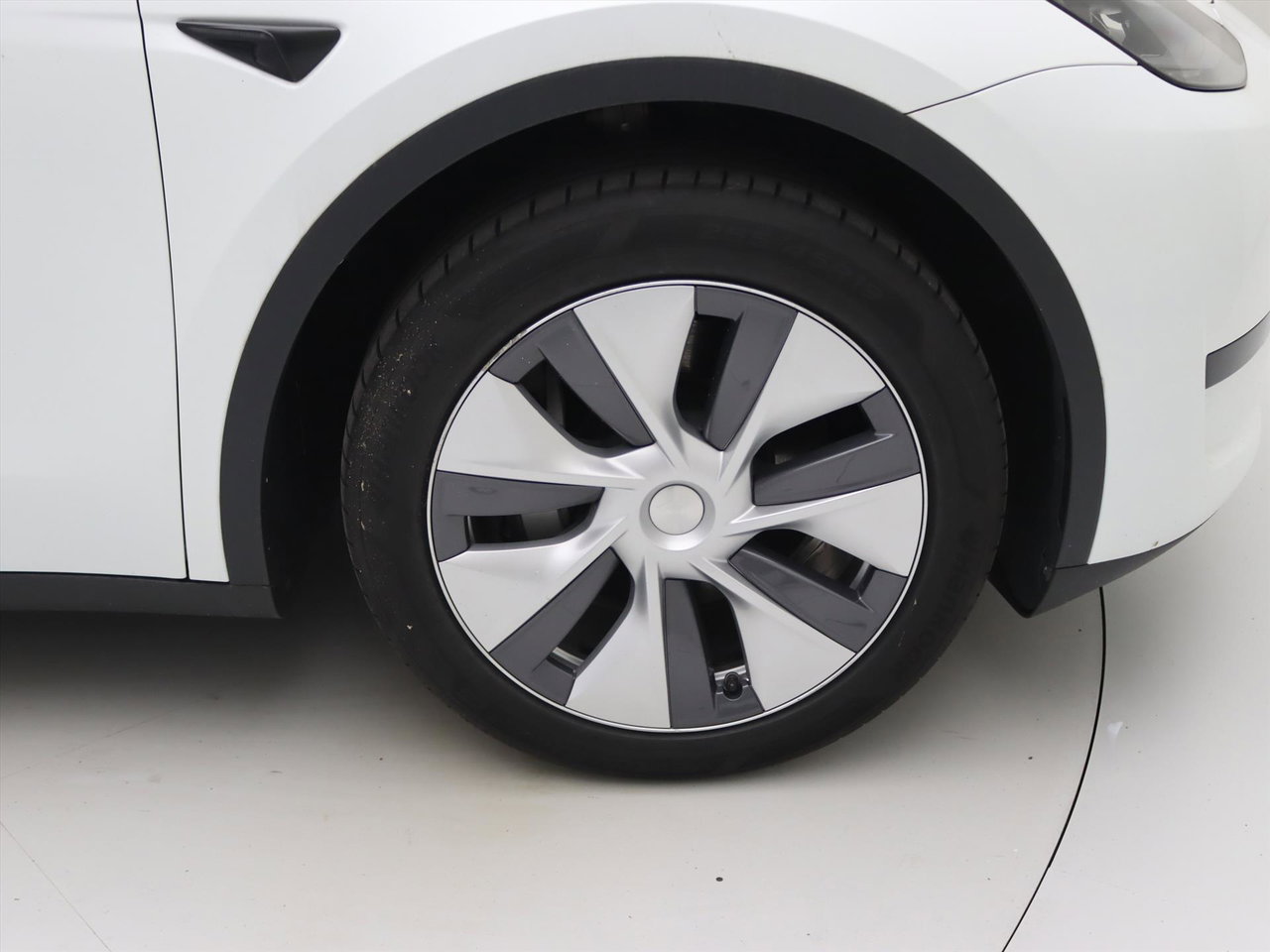 Tesla Model Y Standard RWD Plus 351pk 94.9% SoH [ TREKHAAK+RYZEN AMD+LFP ACCU+AUTOPILOT+19 INCH ] 14
