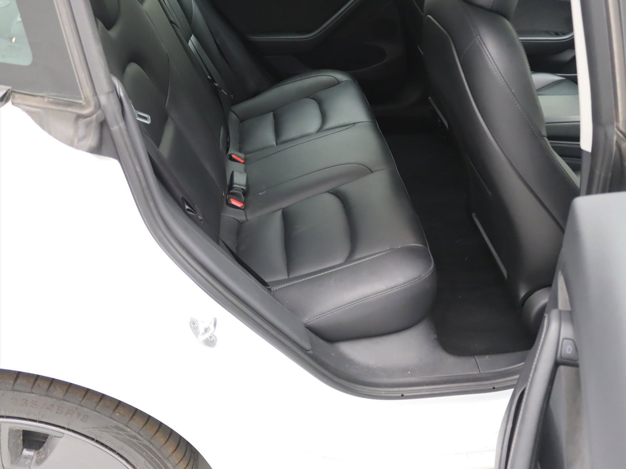 Tesla Model 3 Standard RWD Plus FACELIFT [ AMD RYZEN+LFP-ACCU+WARMTEPOMP+AUTOPILOT ] 15